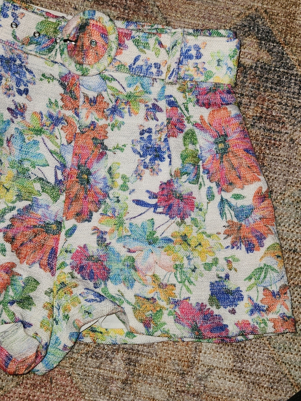 Lavender Brown Floral Tweed Short Size Medium - Picture 3 of 17